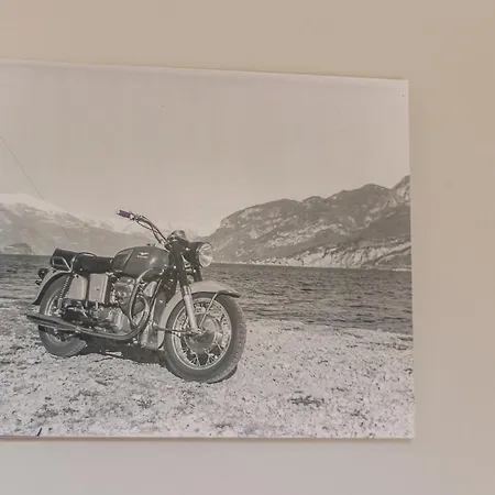 La Casa Sul Fiume 아파트 *