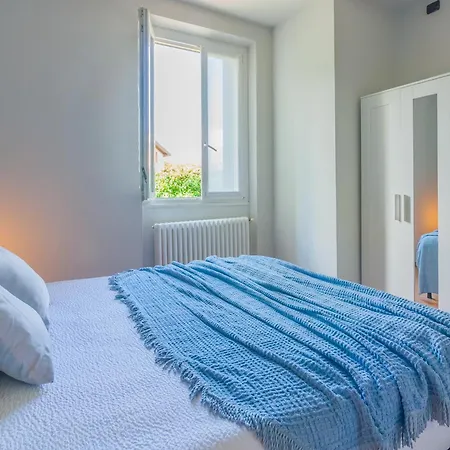 La Casa Sul Fiume * Манделло-дель-Ларио