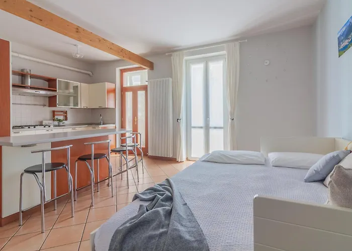 La Casa Sul Fiume 아파트 *